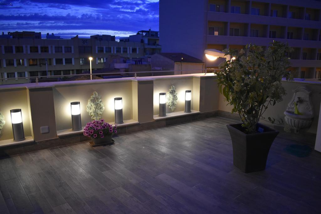 Il Villino Hotel Каляри Екстериор снимка